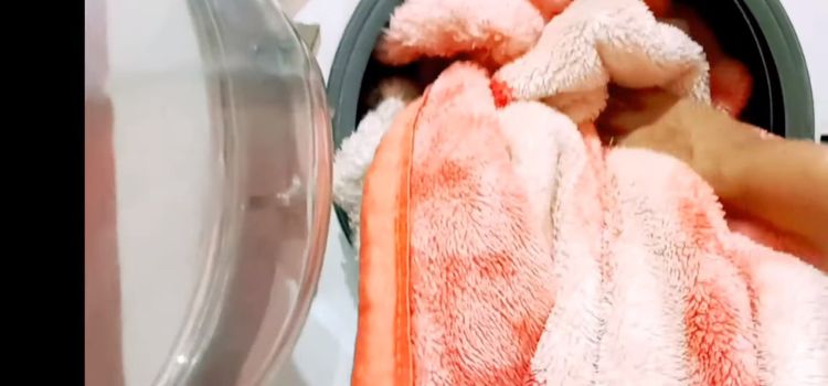 Can You Wash Wool in Washing Machine